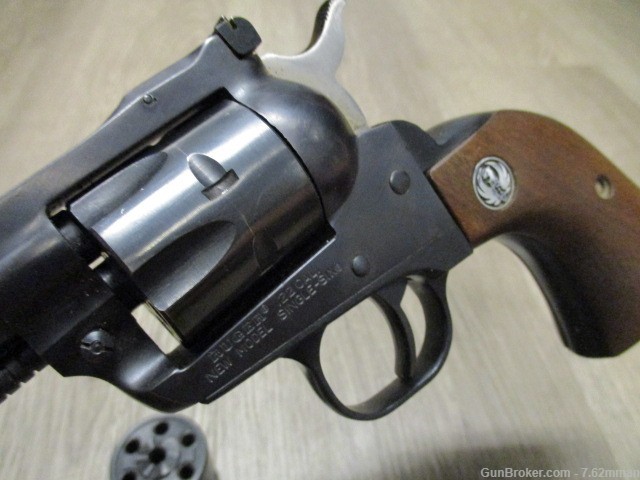 1973 Ruger New Model Single-Six 22lr 22mag Revolver 22 LR 22 Magnum -img-12