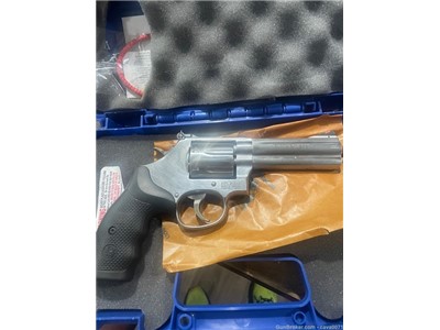 Smith and Wesson 686-6
