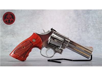 USED Smith & Wesson Mod 686 pre dash collectors Includes original grip