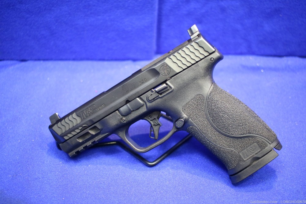 Smith & Wesson M&P M2.0 10mm w/ 2 Magazines-img-2
