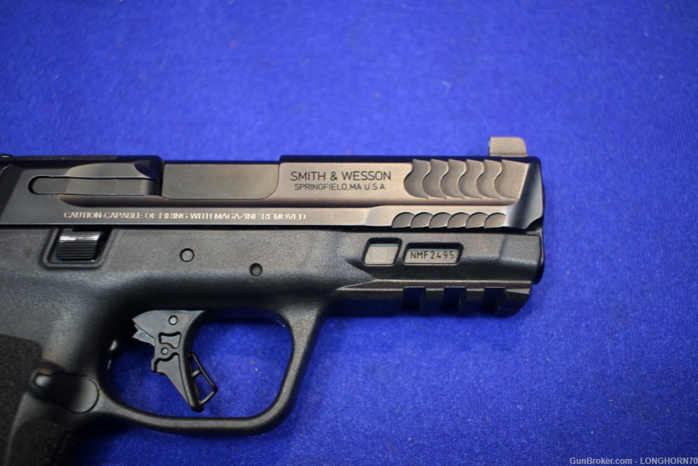 Smith & Wesson M&P M2.0 10mm w/ 2 Magazines-img-9