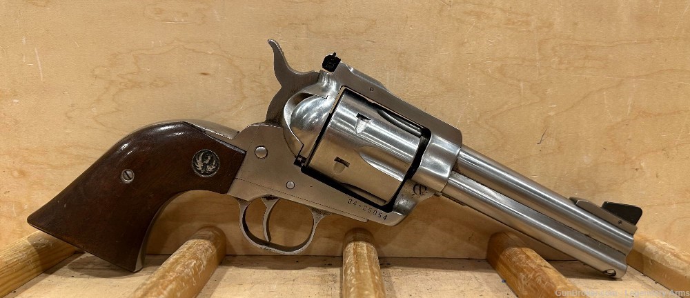 RUGER NEW MODEL BLACKHAWK .357 #24696-img-0