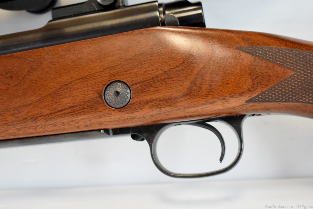 Winchester Model 70 Classic Super Grade w / BOSS .270 Win Bolt Action Rifle-img-29