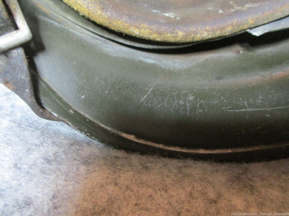 Vintage WW11 German M40 Steel Helmet-img-18