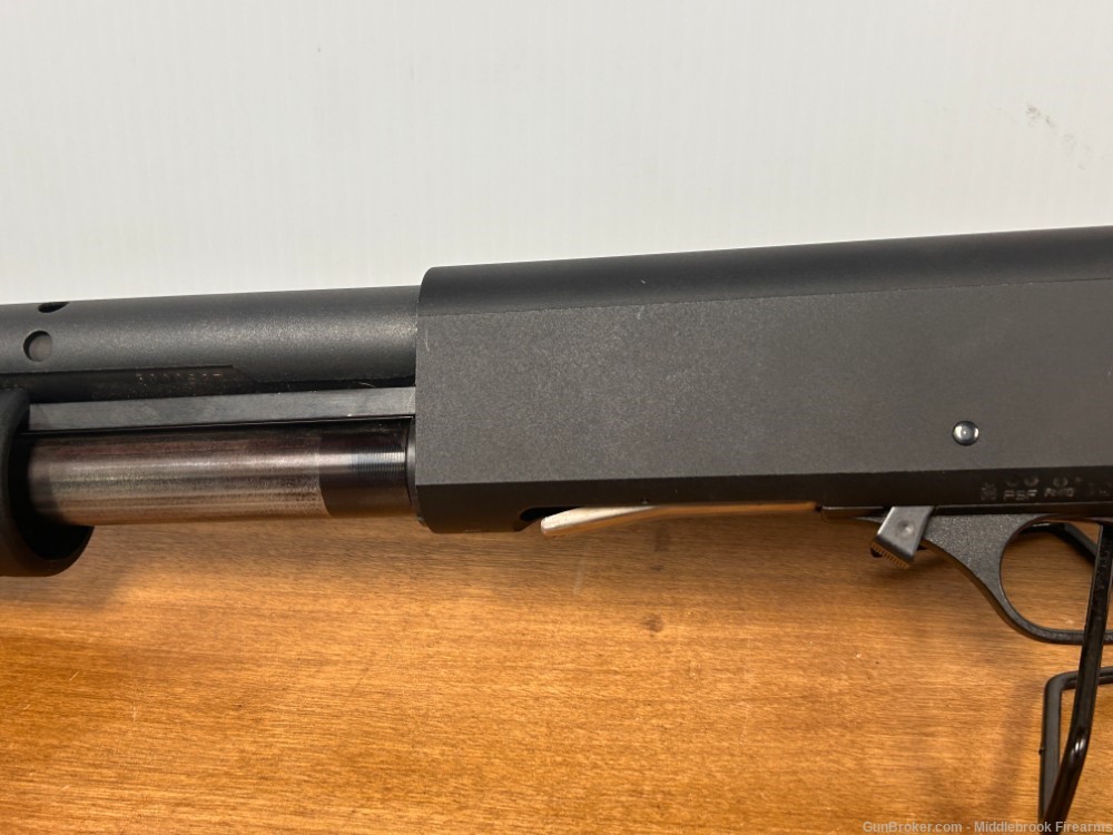Fabarm 12 gauge pump action shotgun-img-6