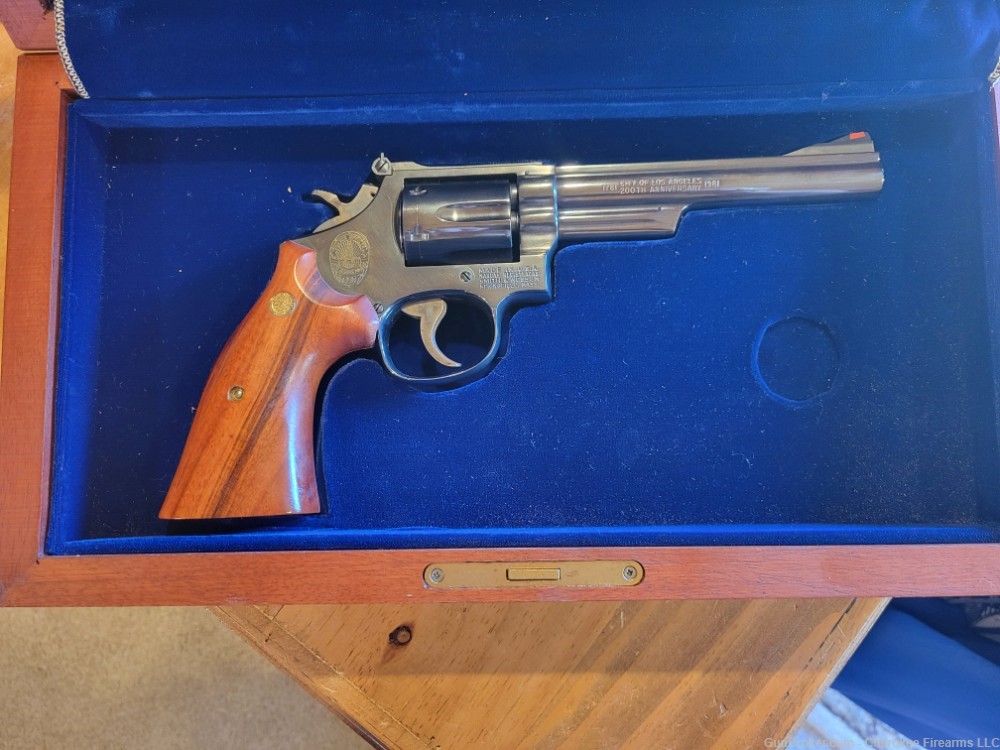 S&W LAPD 200 Yr. Commemorative Model 19 NEW IN BOX SUPERB-img-0