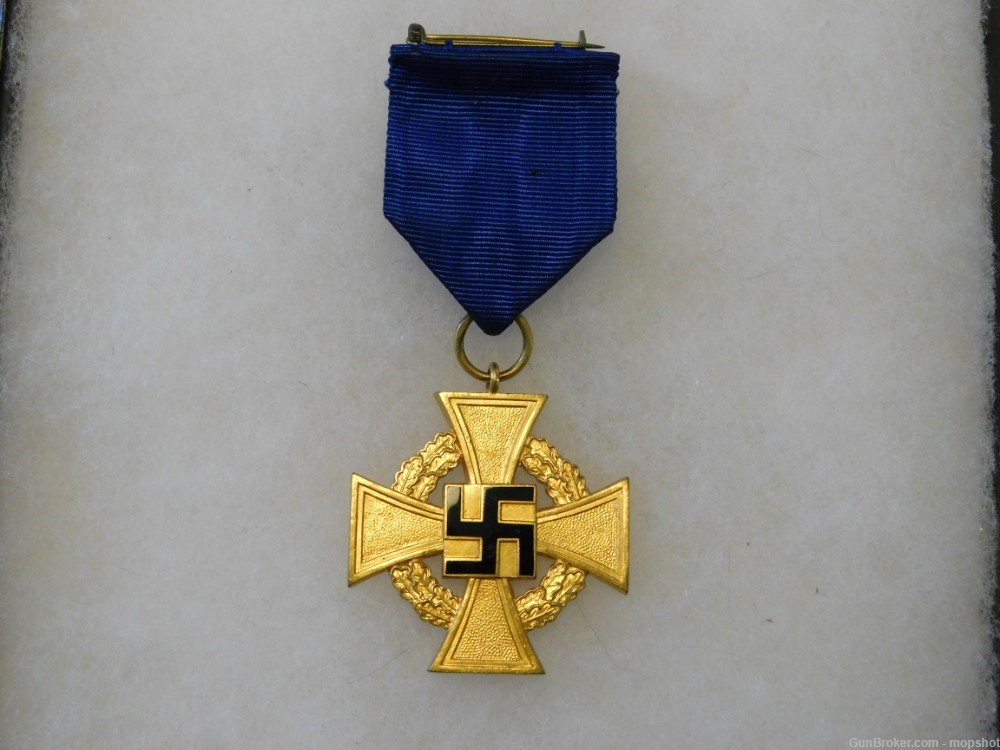 German WWII Civil Service 40 Year Faithful Service Medal-img-0