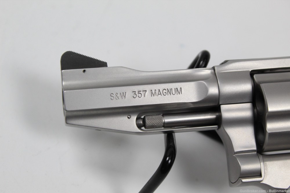 Smith and Wesson S&W 60 15 Pro Series .357 Magnum Double Action Revolver-img-9