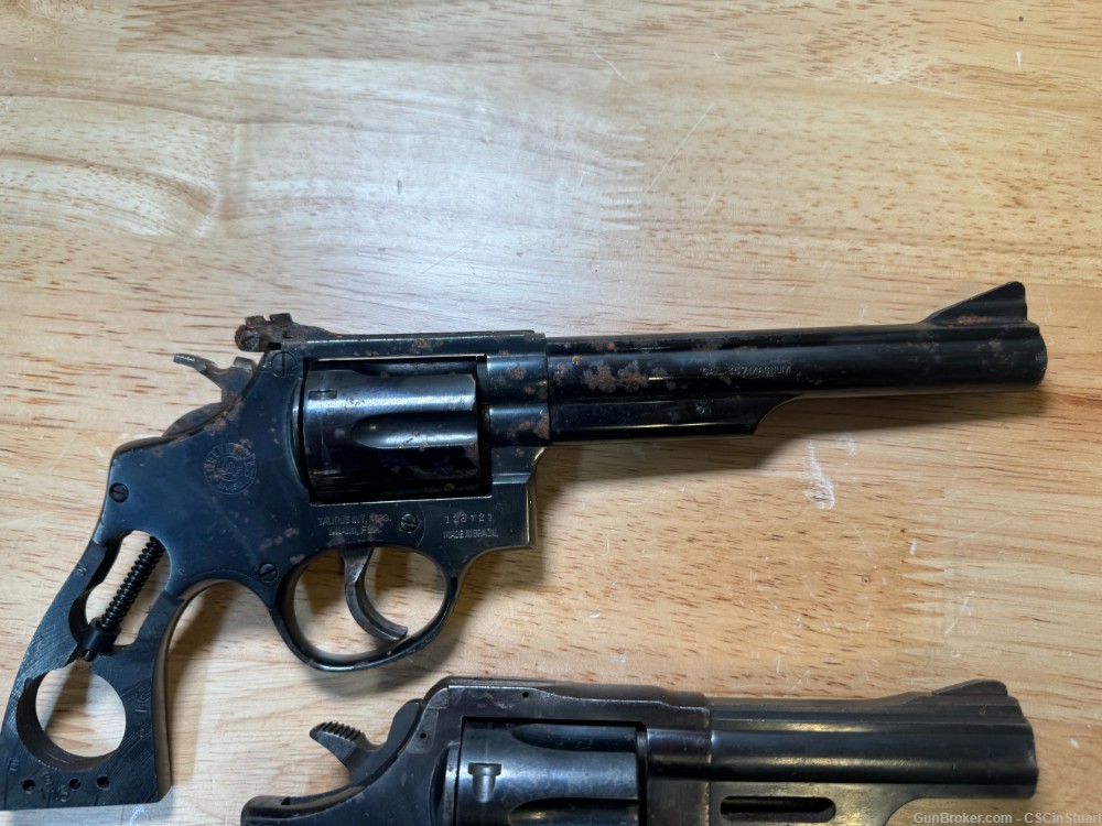 3 Revolvers Gunsmith Special 2 Taurus .38 One High Standard .357 Sentinel-img-3