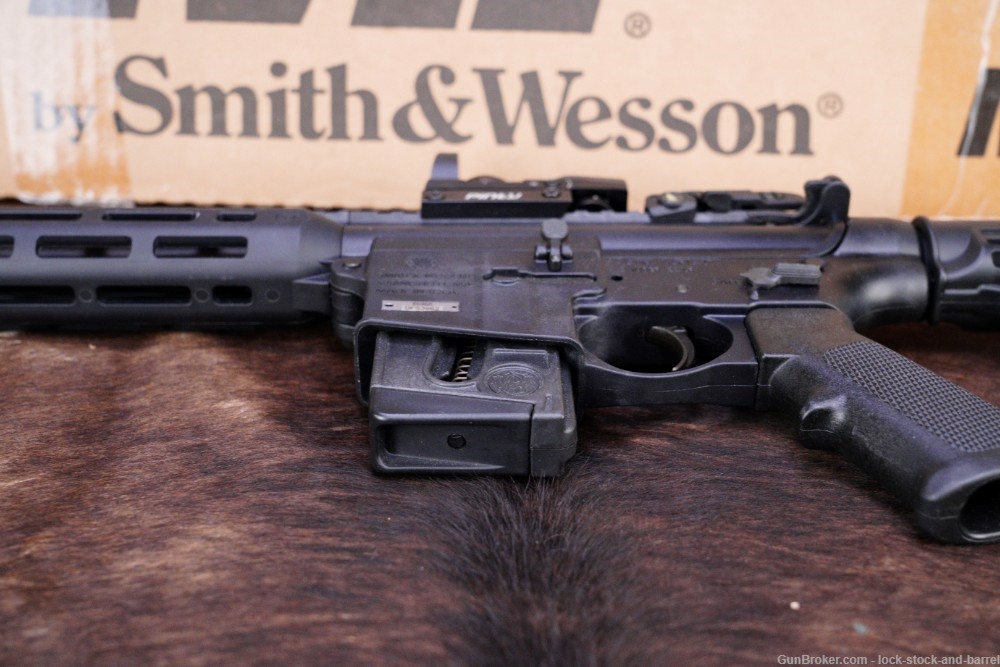 Smith & Wesson S&W Model M&P 15-22  .22 LR 16" Semi-Automatic Rifle, Optic-img-12