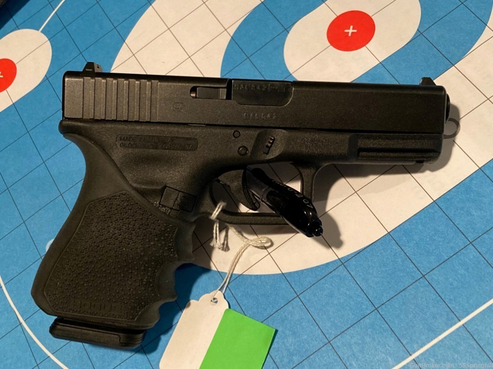 Glock G19 with mags, holster, case etc.-img-3
