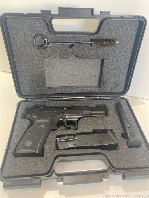 Tristar S-120 9mm semi auto pistol with case and 2 mags-img-0