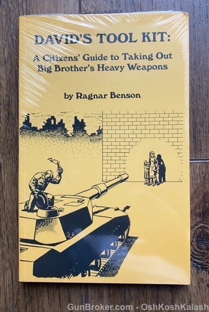  A Citizens Guide to Taking Out Big Brothers Heavy Weaponry Rare Book-img-0
