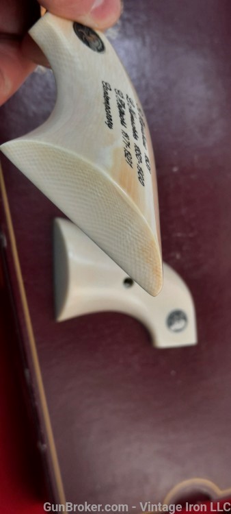 Colt *Engraving Sampler* SAA  Denise Thirion factory engraved,ivory NIB!-img-61
