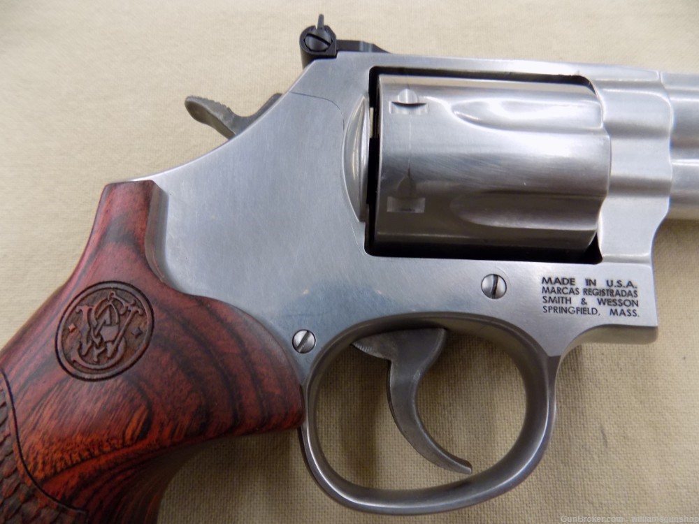 S&W 686 Plus Deluxe, 7 Shot .357 Mag, SS, Rosewood Grips, 3" BBL-img-5
