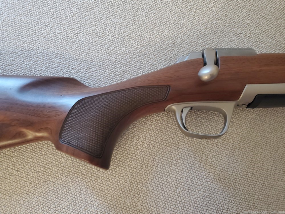 Browning x-bolt 7mm mag wood stock -img-0