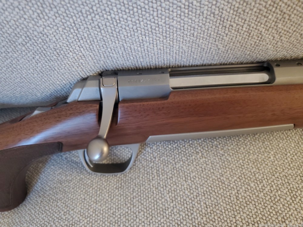 Browning x-bolt 7mm mag wood stock -img-3