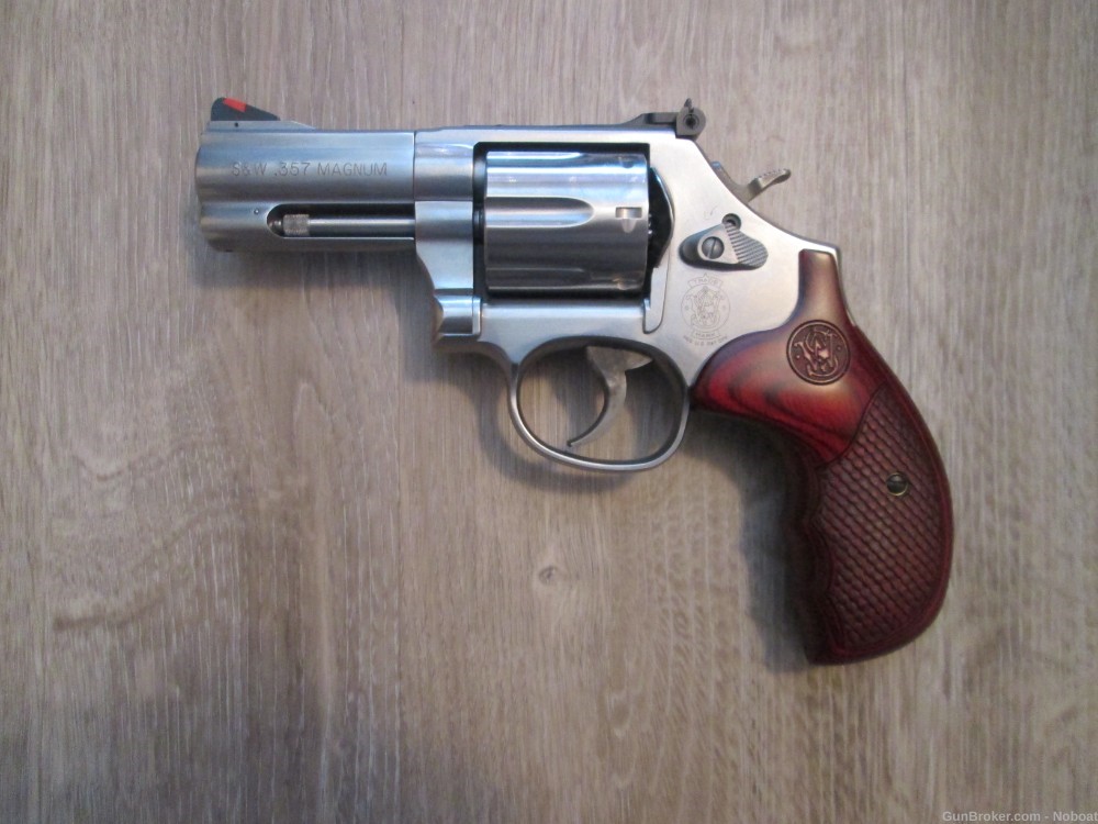 SMITH & WESSON 686 PLUS DELUXE STAINLESS / ROSEWOOD .357 MAG/.38 SPL  NEW!-img-3