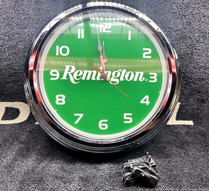 Remington 17" Neon Clock NIB!!-img-0