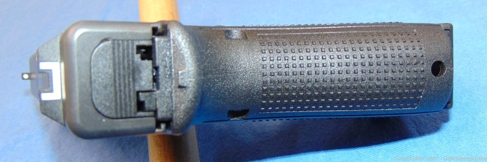 LNIB PG3250202 GLOCK 32 G4 .357SIG 4"BBL w/3-MAG, X-GRIP & CASE  ESTATE GUN-img-5