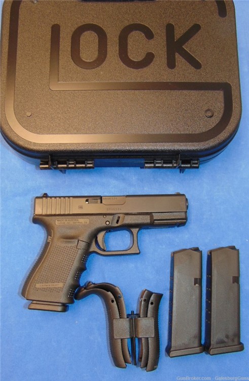 LNIB PG3250202 GLOCK 32 G4 .357SIG 4"BBL w/3-MAG, X-GRIP & CASE  ESTATE GUN-img-0