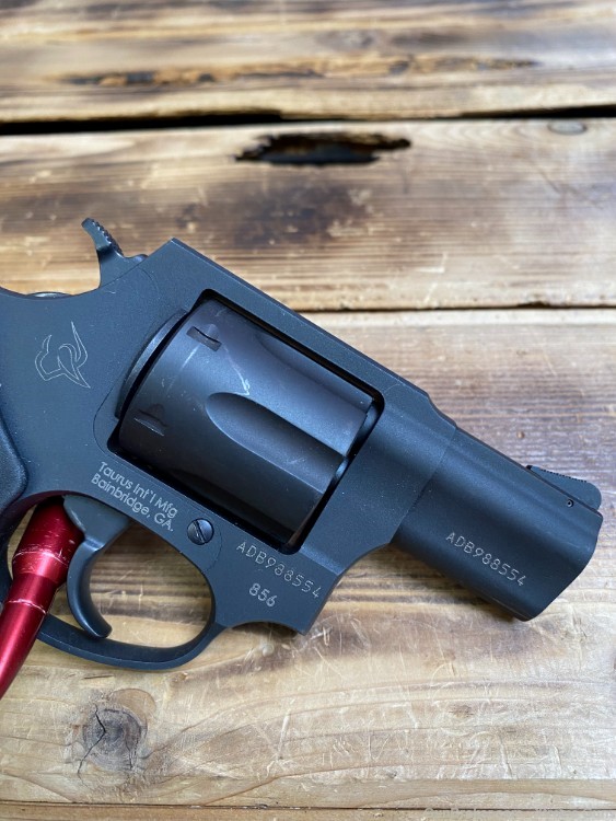 Taurus 856 Revolver.38 SPL *6-Shot* w/ Soft Rubber Grips-img-4