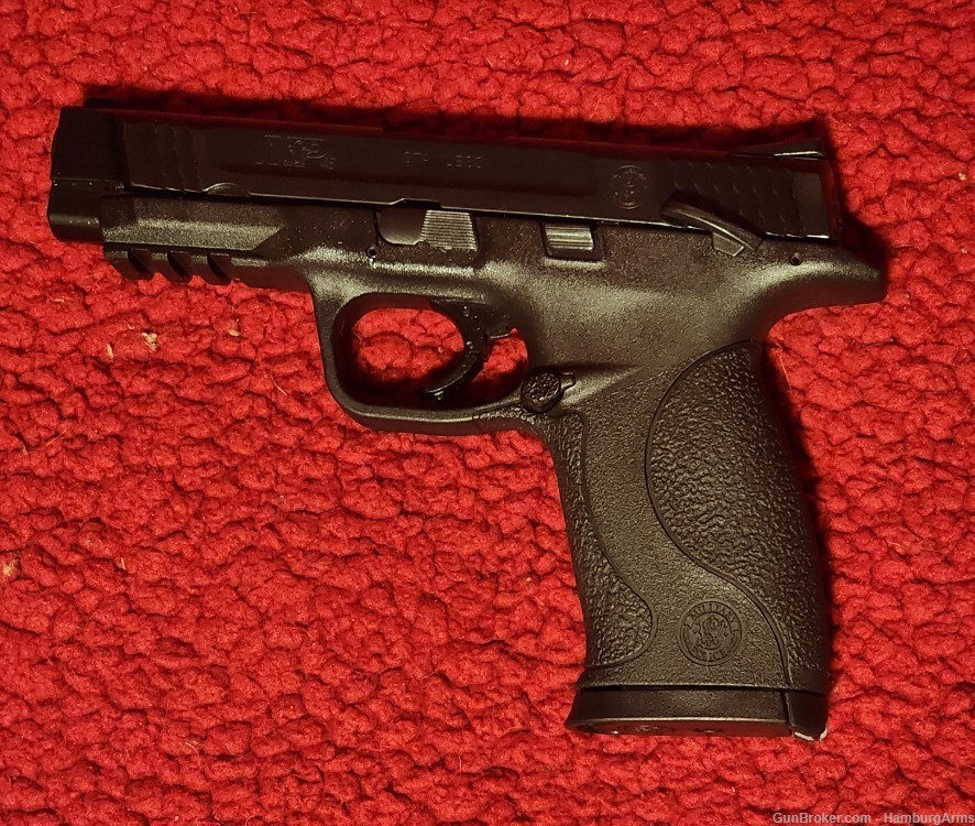 Smith & Wesson M&P 45-img-1
