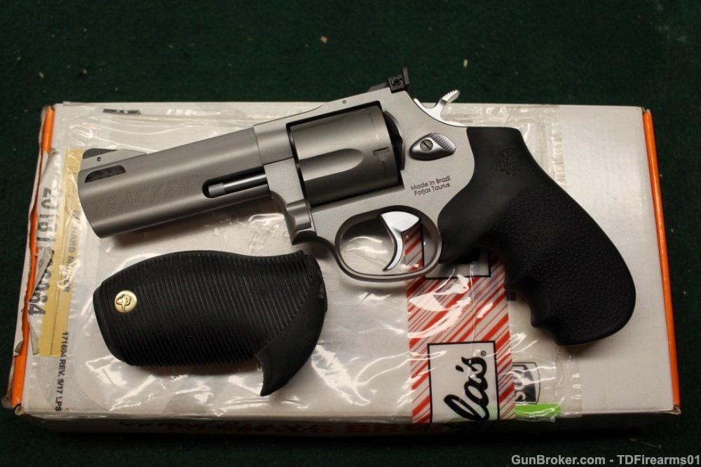 Taurus Tracker 44C .44 magnum 4" ported stainless single/double revolver-img-1
