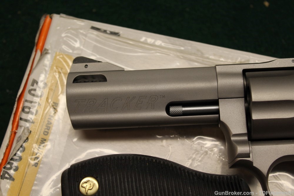 Taurus Tracker 44C .44 magnum 4" ported stainless single/double revolver-img-4