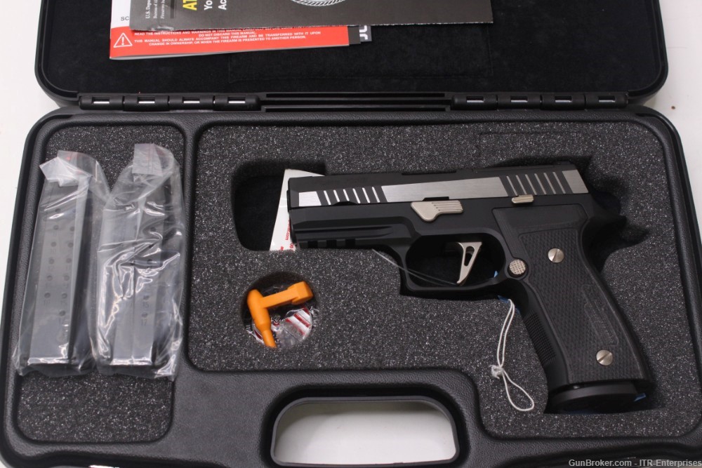 Sig Sauer P320 AXG Equinox 9mm w/ case and 2 extra magazines-img-0