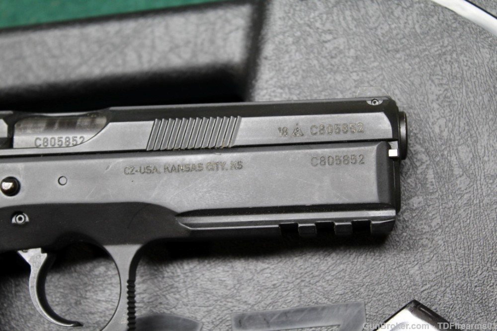 Cz 75 Sp01 9mm 18rd 2 mags accessory rail w/ original box & night sights-img-8