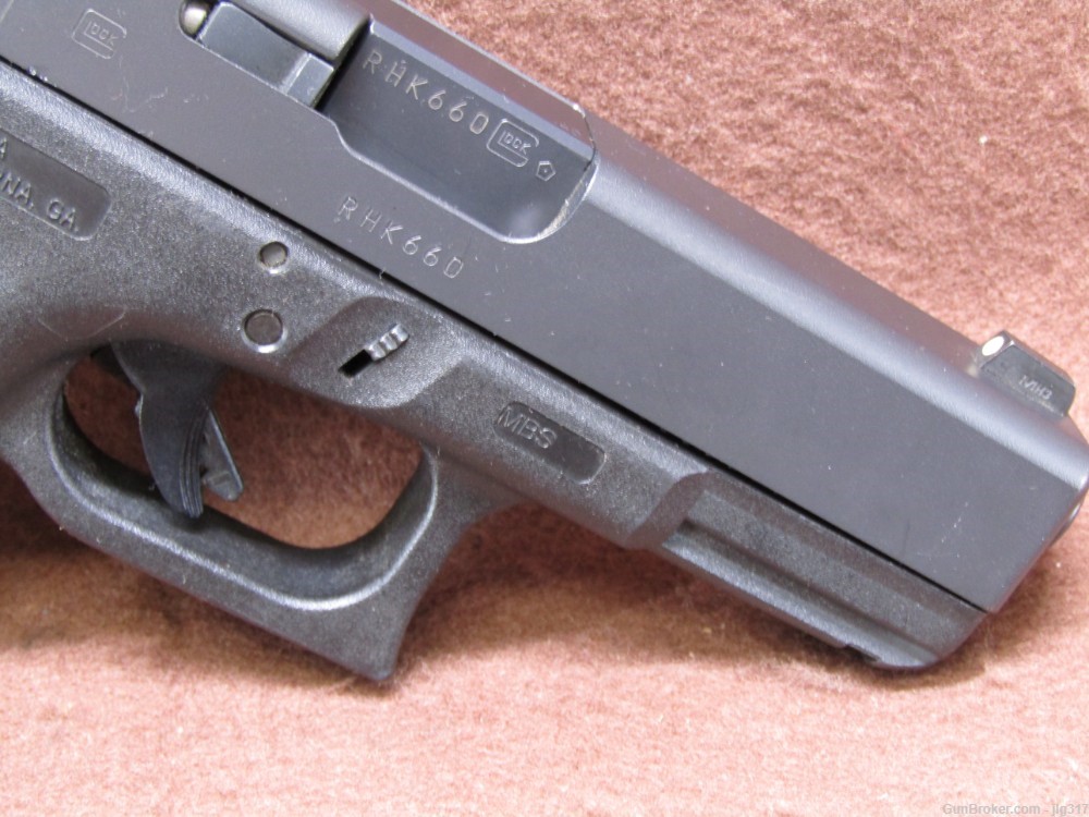 Glock 23 Gen 4 40 S&W Semi Auto Pistol 3x 13 Rd Mags-img-4