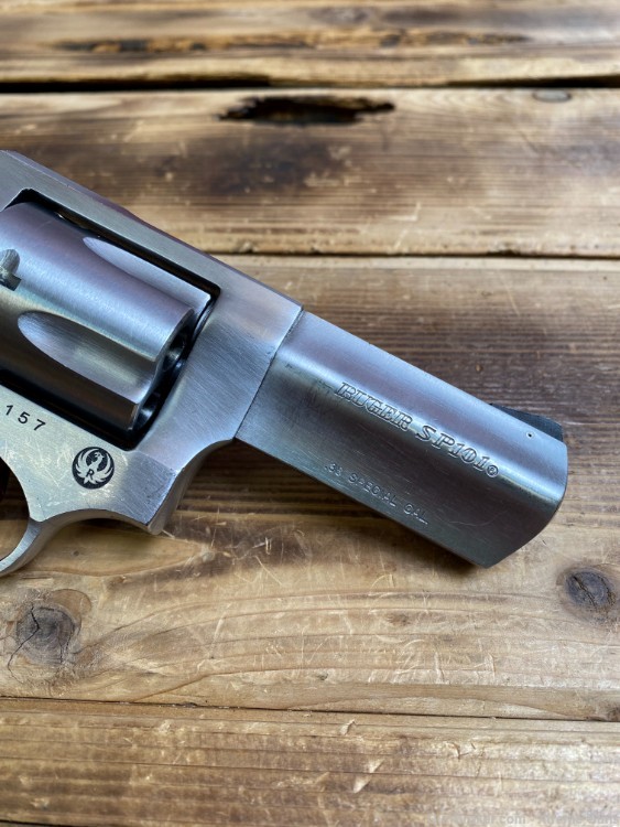 5-Shot .38 SPL Stainless Ruger SP101 With Soft Rubber Grips-img-2