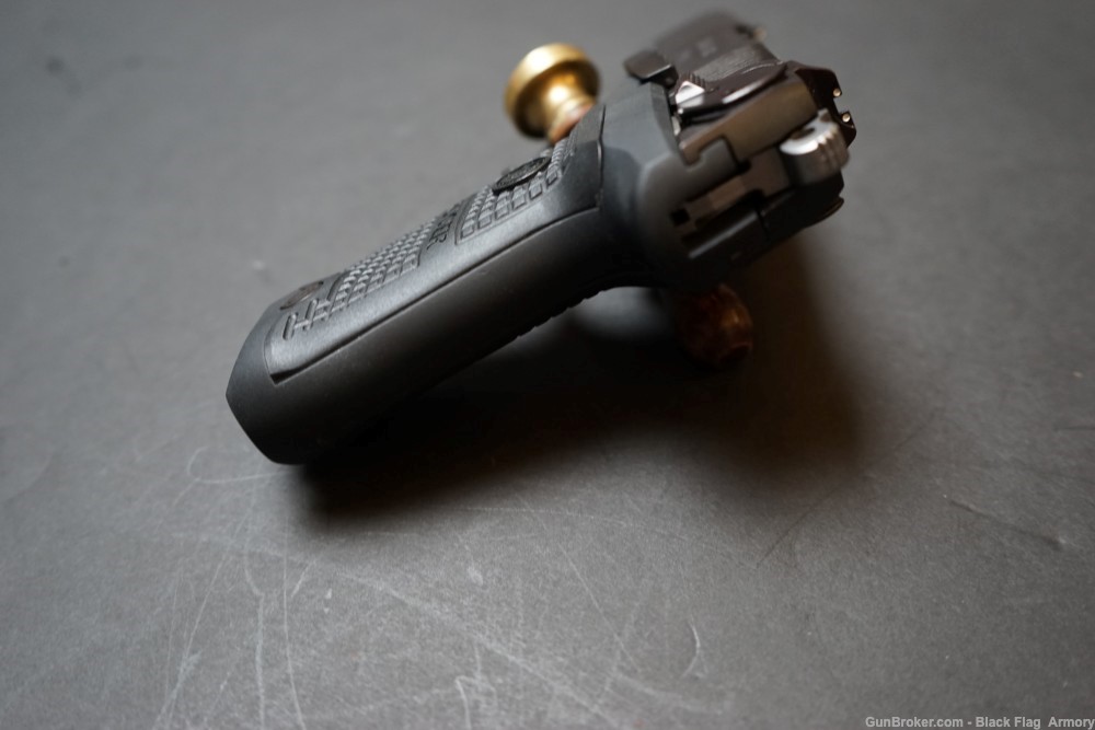 Ruger P94 9mm, Case, 3 mags, Black, 4" barrel, SA/DA, Polymer grip, Holster-img-3