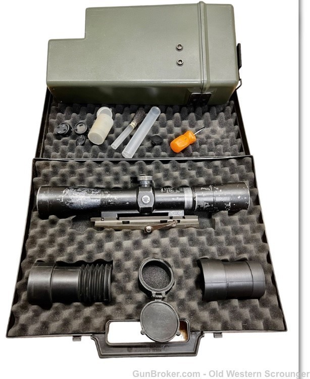 FRF2 Sniper rifle scope Scrome J8 with case and accessories-img-0