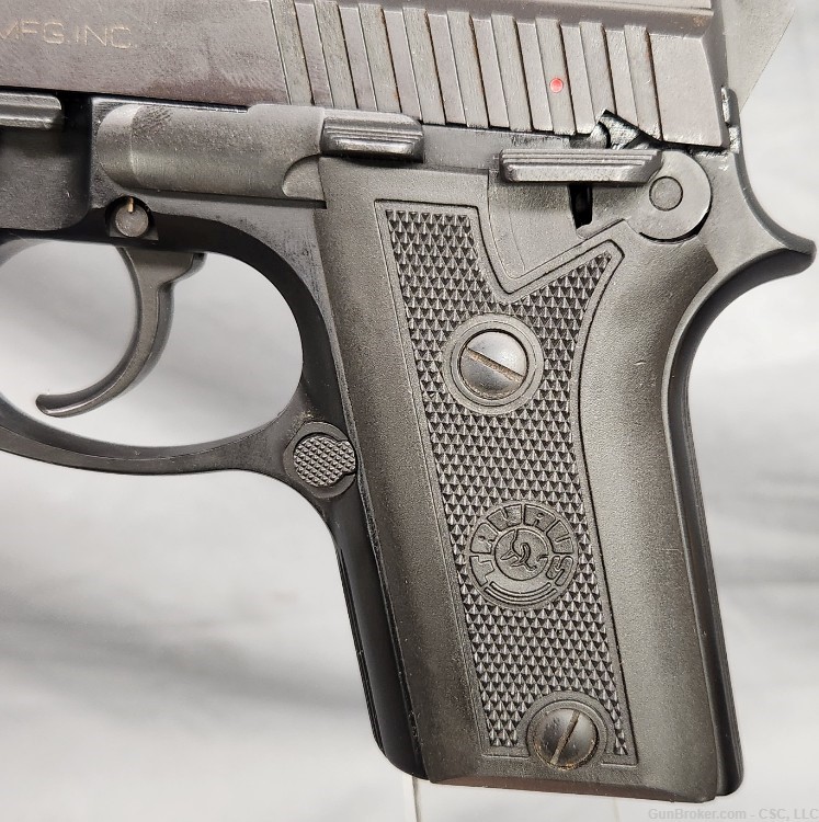 Taurus PT 938C pistol .380 with box-img-15