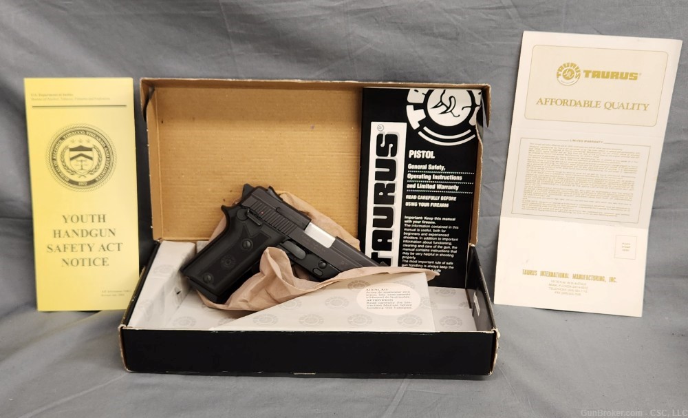 Taurus PT 938C pistol .380 with box-img-27