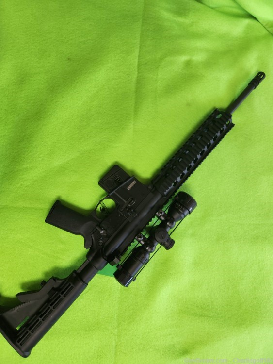 Smith and Wesson M&P 15-22 with 2 Mags-img-0