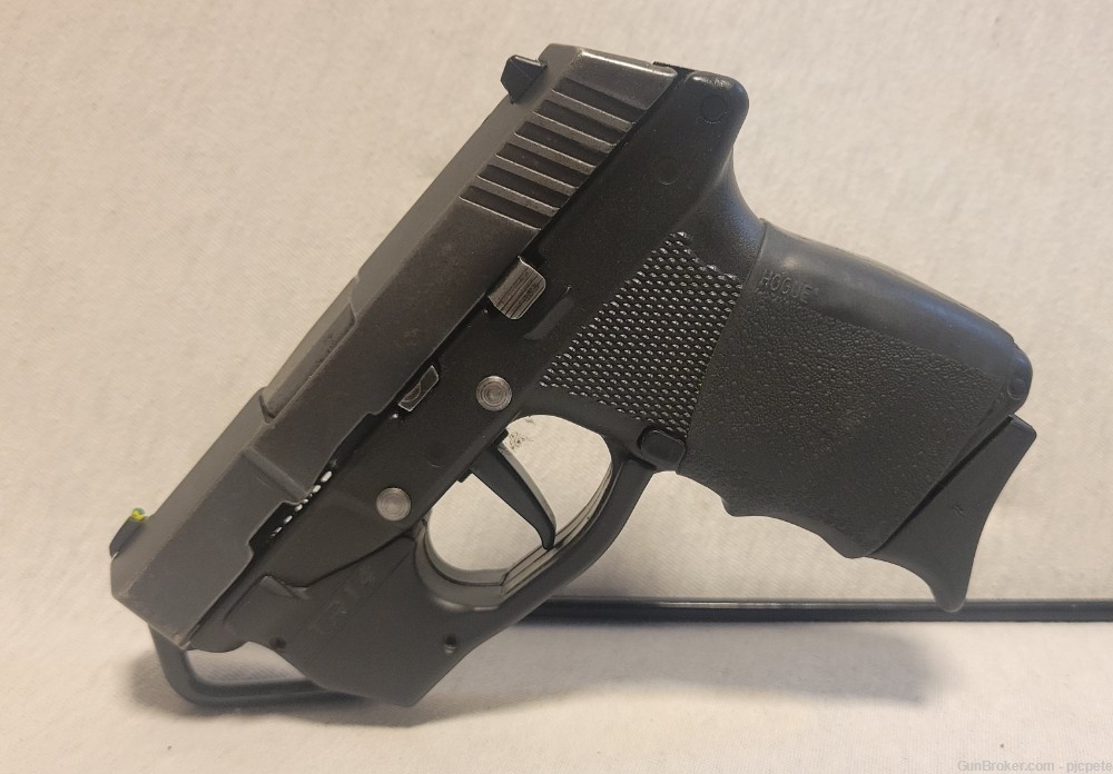 Kel-Tek P-11 Conceled Carry Polymer 9mm pistol w/ 3 mags, red-dot,belt clip-img-1