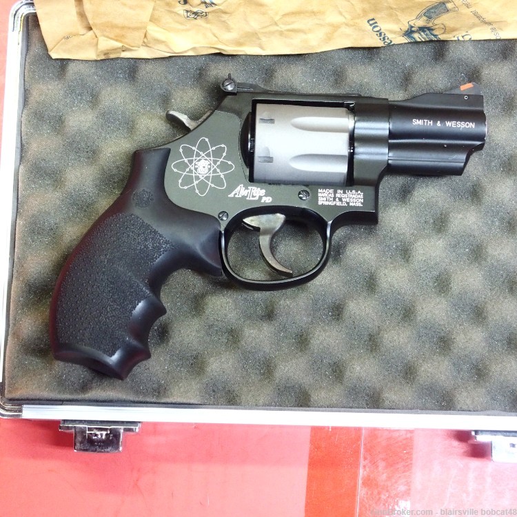 S&W 386 PD, 357 Magnum, 7 Shot, Box, Mint-img-0