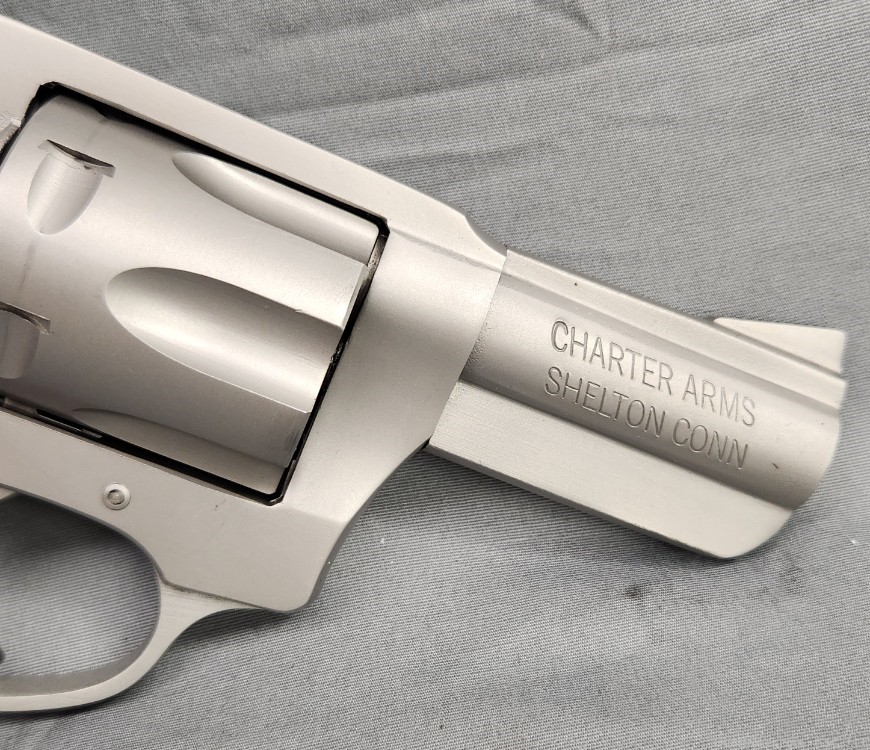 Charter Arms Patriot revolver .327 Federal Magnum 2.5" w/ Crimson Trace-img-5