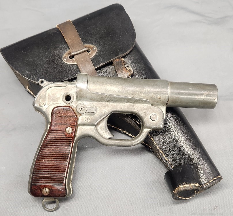 German LP42 flare gun with holster Leuchtpistole 42-img-0