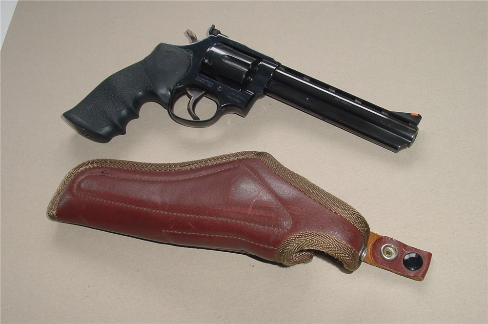 Really Nice vintage pre-lock Taurus mod 689 .357mag revolver w/holster!!-img-0