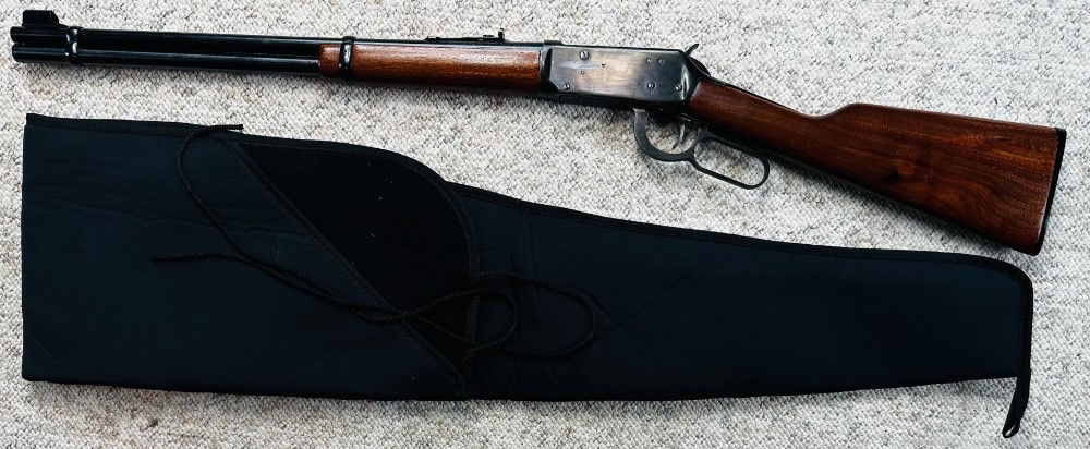 Winchester 1894 94 Lever Action (Man. 1972) with Sleeve-img-1