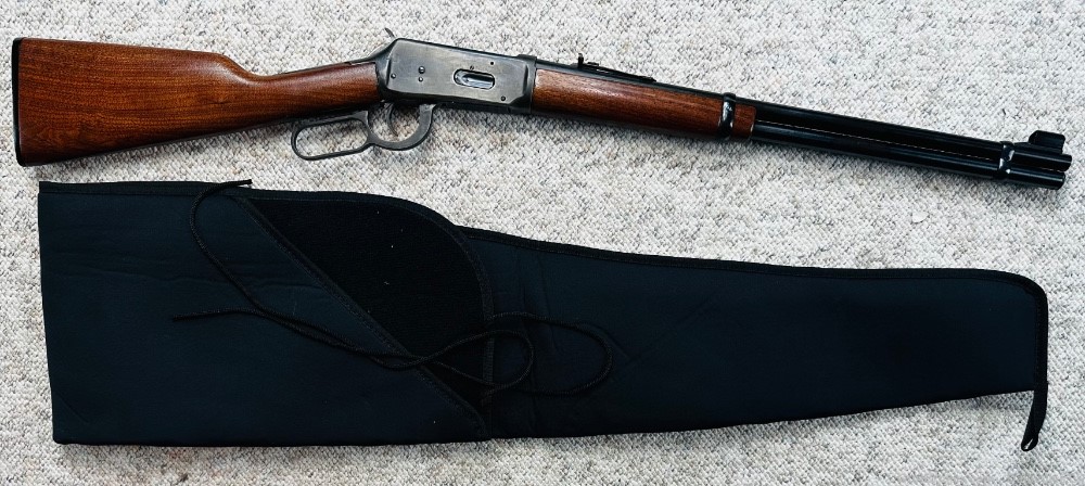 Winchester 1894 94 Lever Action (Man. 1972) with Sleeve-img-0