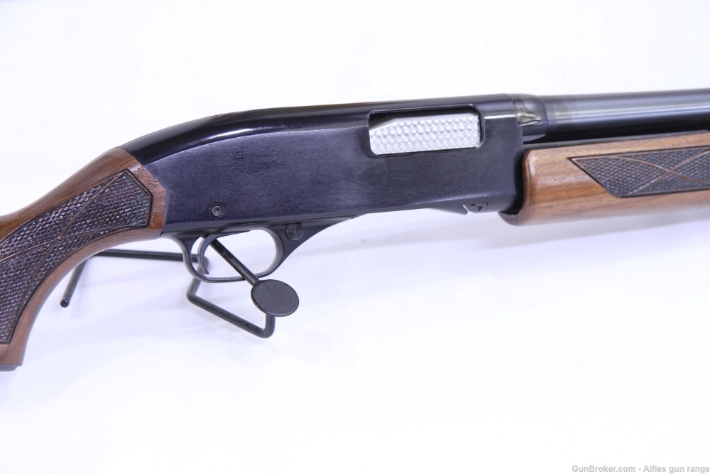 Winchester Model 1200 12 GA 28" Pump Action Shotgun-img-2