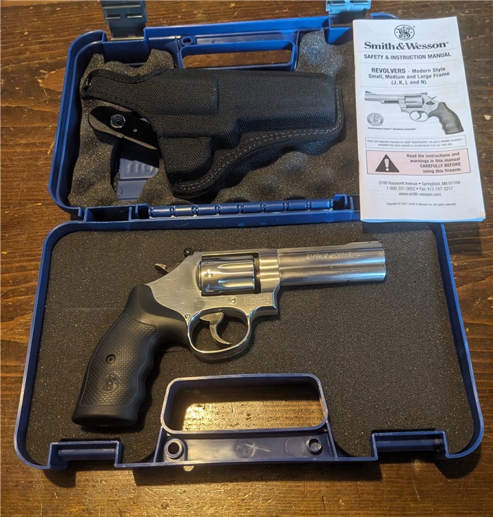 Smith and Wesson S&W 617 Stainless .22LR 10 Shot 4in. barrel-img-2