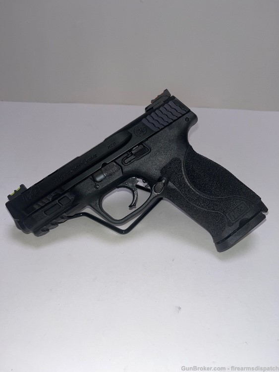 Smith & Wesson M&P9, Performance Center, 17rd, 4" BBL, New-img-1