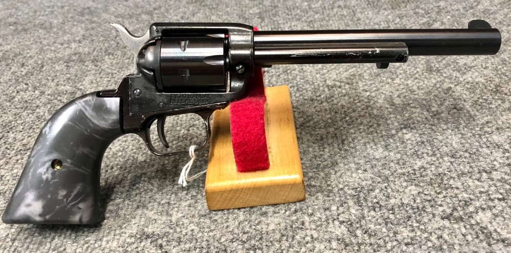 Heritage Rough Rider .22lr SAA Revolver 6 inch pre owned-img-0