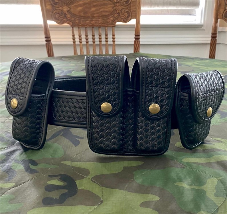 Bianchi Accumold Basket Weave Gunbelt With Accessories-img-1